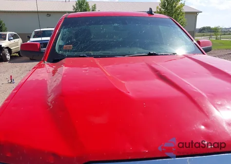 2018 Chevrolet Silverado 1500 1Lt из США, поврежденный, VIN 3GCUKREC7JG406986